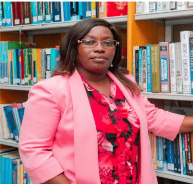 Dra. Isilda António- Directora Adjunta da Biblioteca