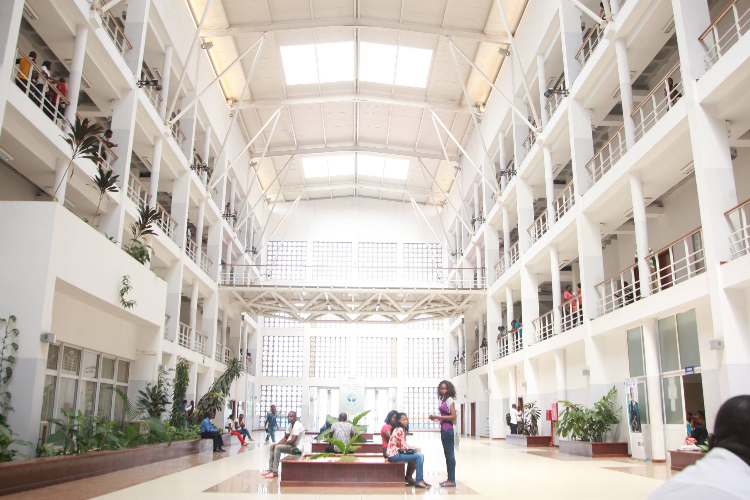 HARD_UNIVERSIDADE-CATOLICA_AMPE-ROGERIO(1)